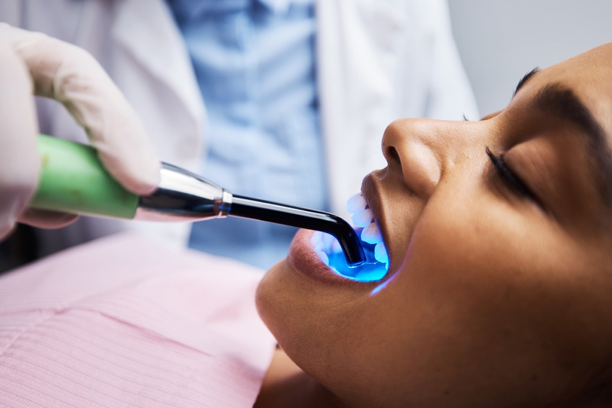 Emergency Dental Services in St. Petersburg, FL: What to Do When Tooth Pain Strikes
